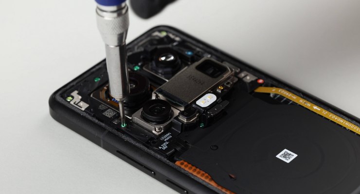 ZTE RedMagic 9 Pro NX769J Smartphone Deep Dive Teardown