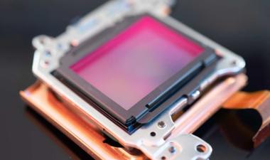 The-200-MP-Image-Sensor-Race-Blog-Cover-Image